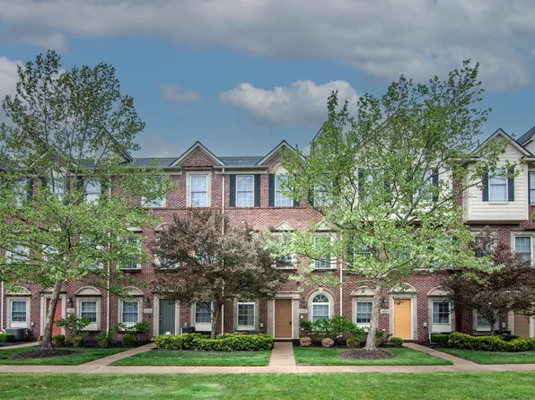 45587 N Stonewood Rd, Canton, MI 48187