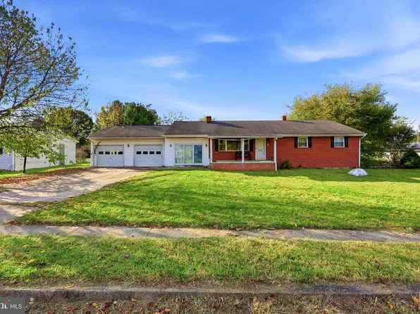 245 Princeton St, Martinsburg, WV 25404