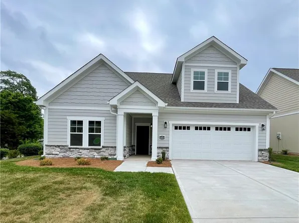 3507 Corvair Dr, High Point, NC 27265