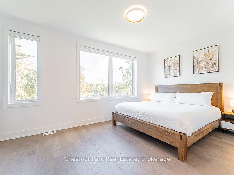 29 Rockmount Cres — Photo 20