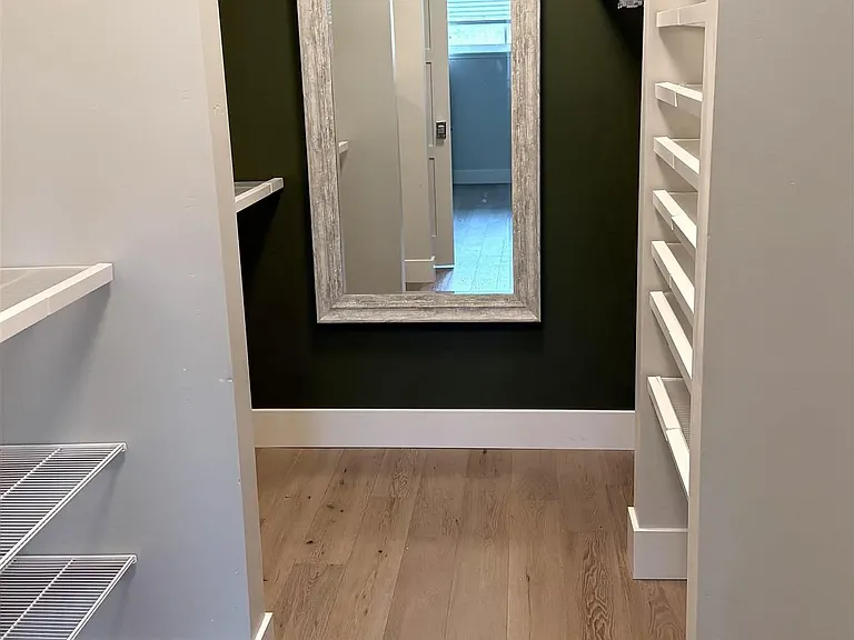 Walk-in Closet