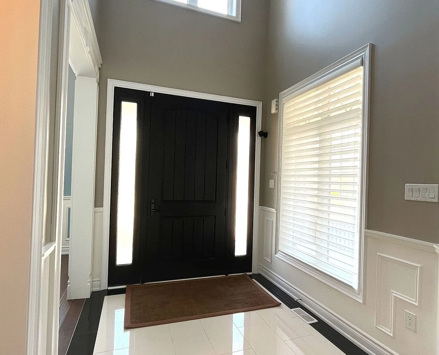 4 bed, $5,300 — Photo 2