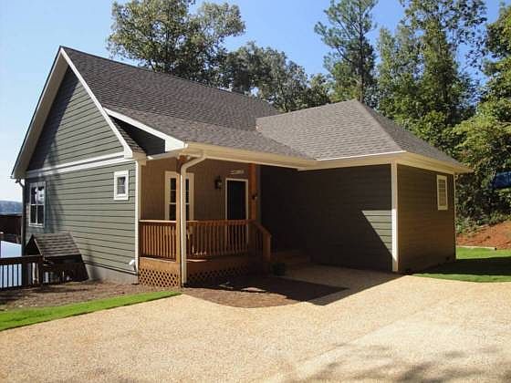 1st image of 371 Carrie Marie Dr