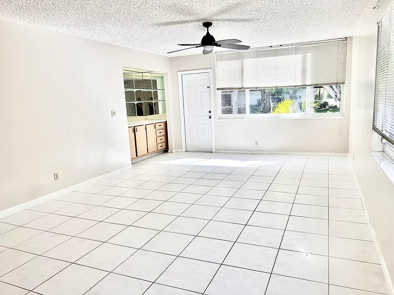 2865 SW 22nd Ave #108 — Photo 5