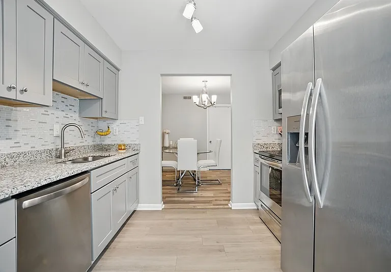5009 Ashforth Ct — Photo 7