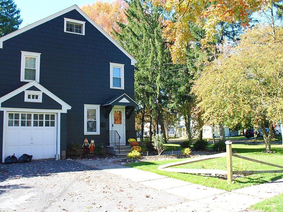 Front (919 Oswego Street) with 4 Car Driveway