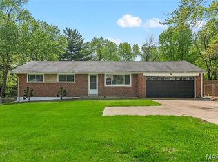 13300 Old Jamestown Rd, Florissant, MO 63033