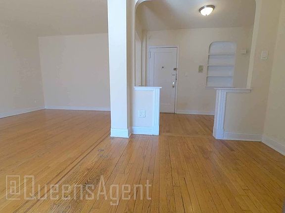 5th image of 4915 Skillman Ave #C5
