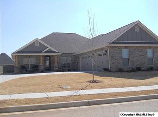 7 Walnut Cove Blvd, Huntsville, AL 35824