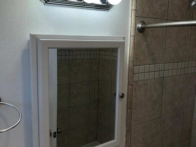 2611 Voorhees Ave #E — Photo 15