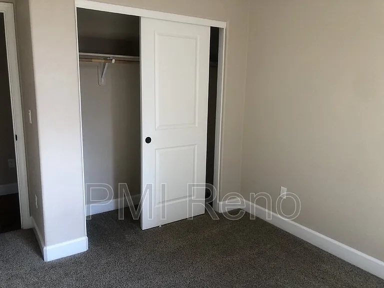 9334 Pond St — Photo 11