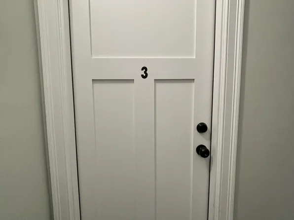 22 Cedar St Floor 3, Milford, MA 01757