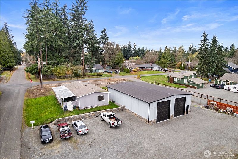 2nd image of 7415 100th Street E