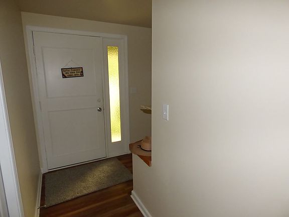 3rd image of 42W310 Foxfield Dr