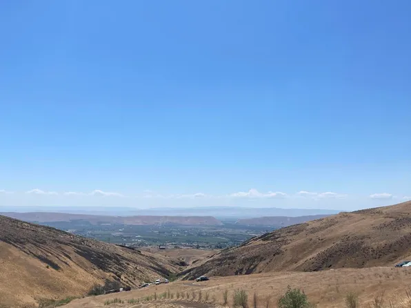 Nka Suffolk Rd, Yakima, WA 98901