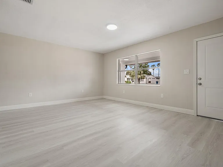 14040 Miramar Ave #A — Photo 8