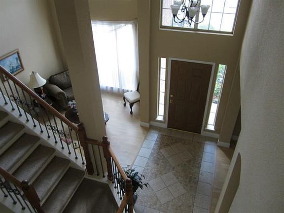 4th image of 3812 Ash Ln