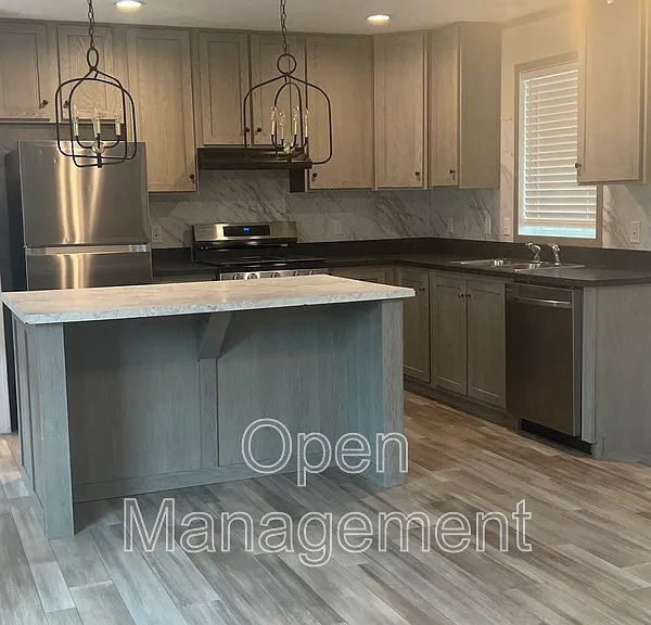 1002 3rd Ave E #75 — Photo 2
