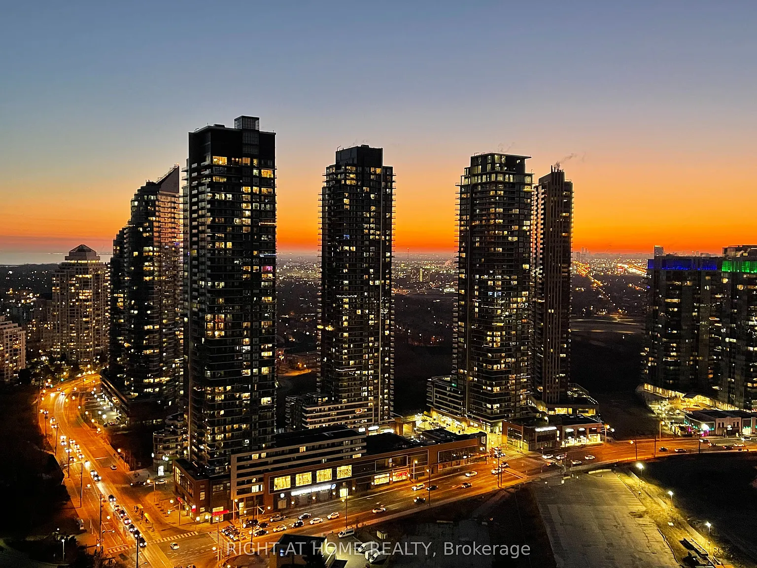 2 bed, $2,600 — Photo 1
