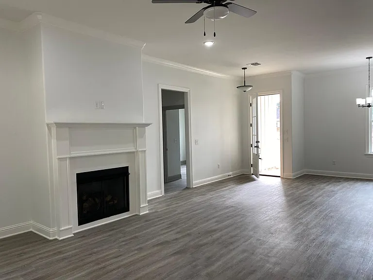 222 Oak Alley Dr — Photo 4