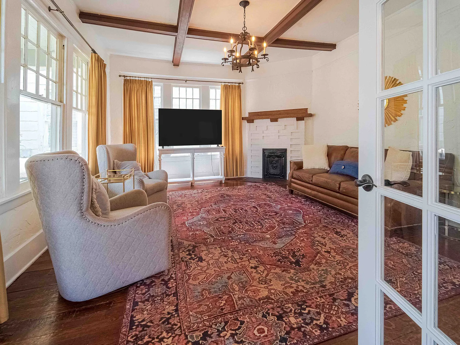 1435 Johns Rd — Photo 4