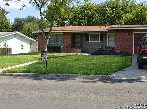 2nd image of 4610 Trailwood Dr