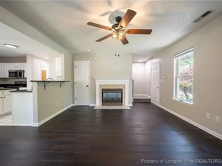 421 Feldspar Way — Photo 18