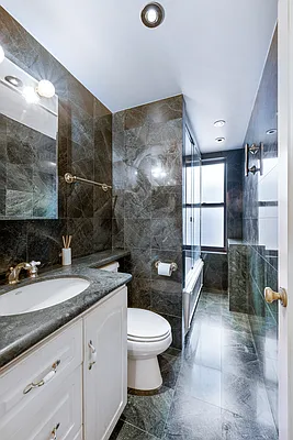 Sold by Sotheby's International Realty | media 11