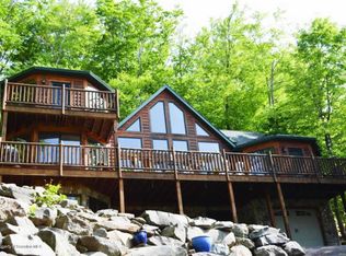 16 Lake Shore Dr, Lake Ariel, PA 18436