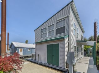 2630 N Hayden Island Dr SLIP 36, Portland, OR 97217
