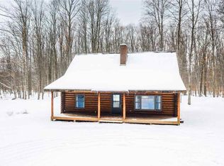 9422 N Reynolds Rd, Traverse City, MI 49684