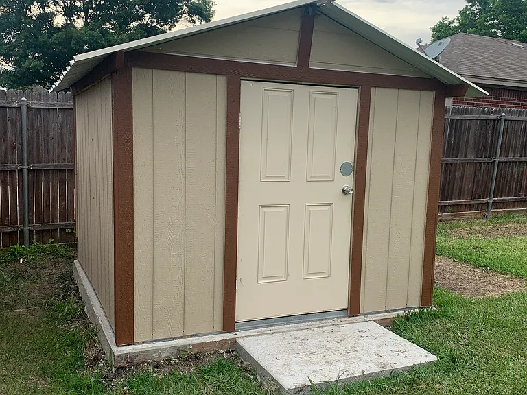 7800 Cornell Dr — Photo 8