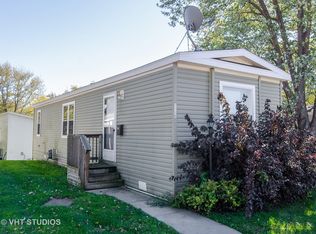 1113 Richard Rd, Elgin, IL 60123