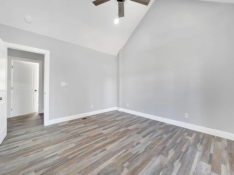 153 Badger St — Photo 15