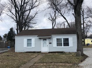 41 Rissant Dr, Florissant, MO 63031