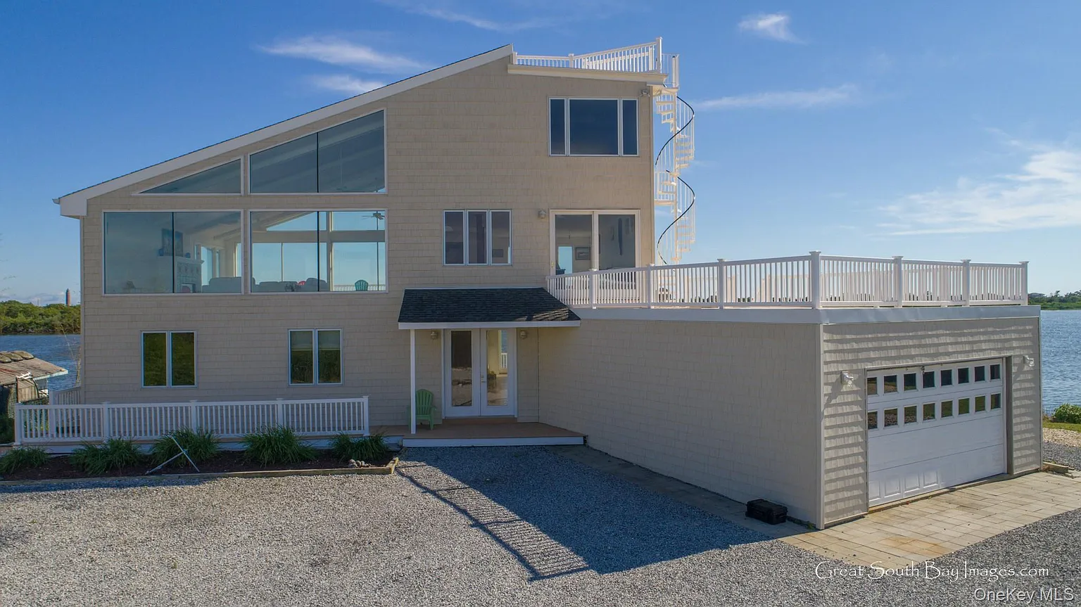 30 Captree Island photo 1