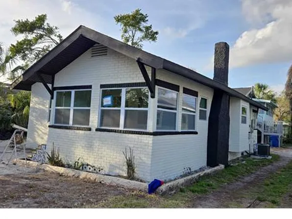 3165 Queensboro Ave S, Saint Petersburg, FL 33712