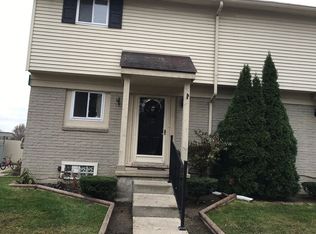 2280 Orchard Crest St, Shelby Township, MI 48317