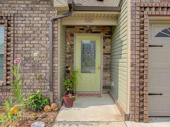 5th image of 1141 Gentry Dr