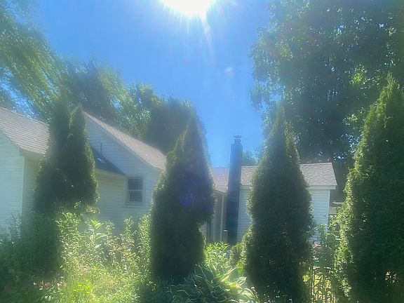 5th image of 11 Shady Brook Ln #A