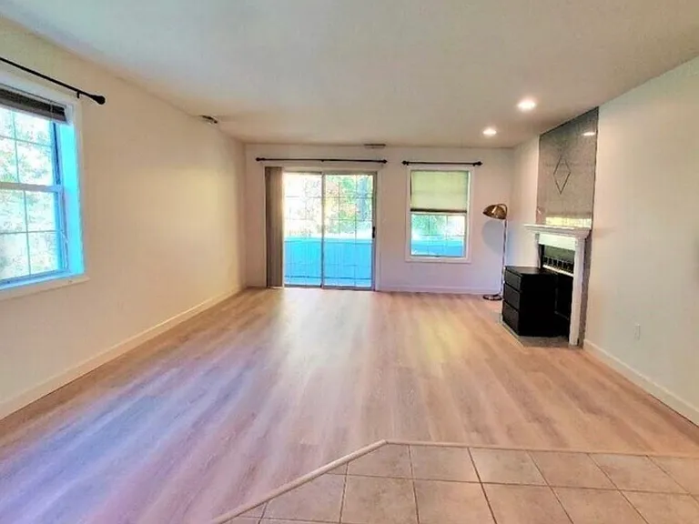 1201 Sunfield Dr — Photo 2