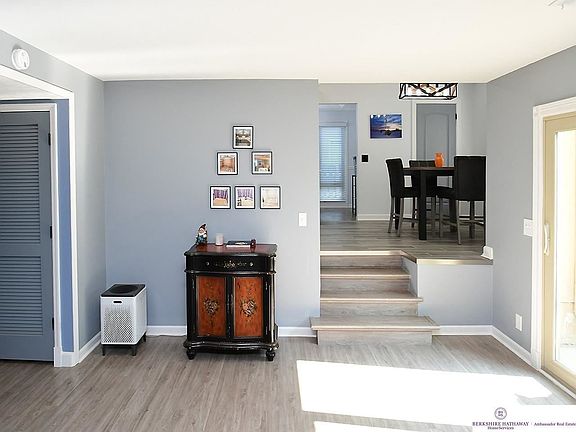5th image of 735 N 155th Ave