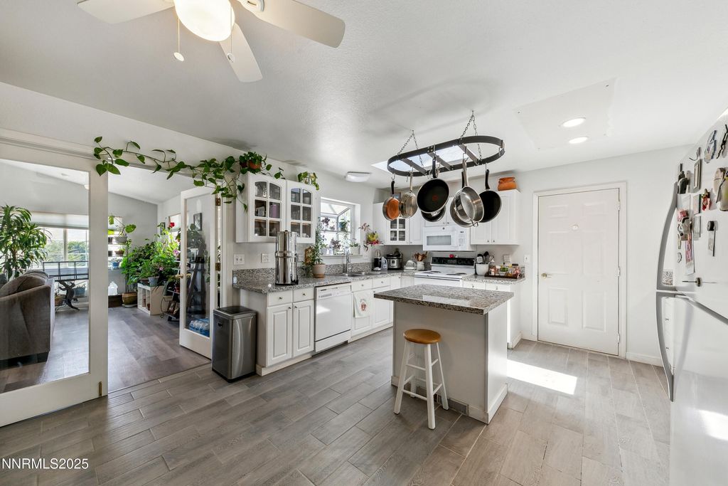 21 Fox Ln, Mason Valley, NV - View 2