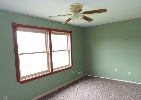 3rd image of 481 E High Meadow Cir