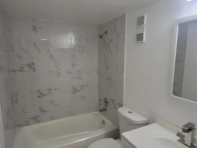 180 Magnolia Woods Ct #9C — Photo 11