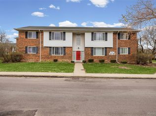 25325 Shiawassee Cir APT 203, Southfield, MI 48033