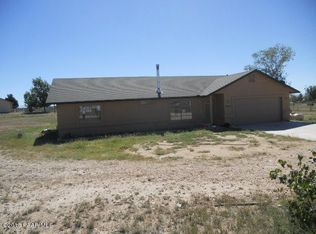 25725 N Poppy Dr, Paulden, AZ 86334