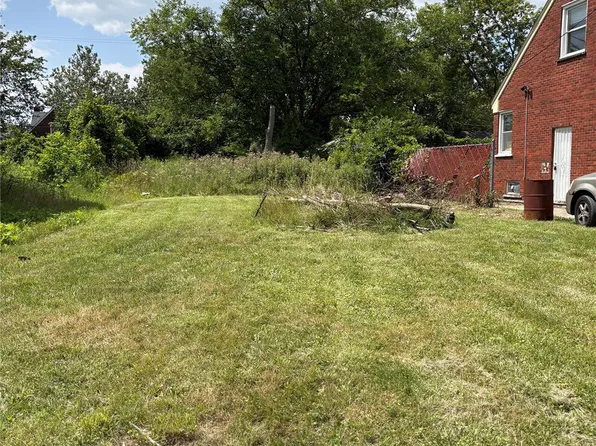 114215 Sorrento St, Detroit, MI 48227