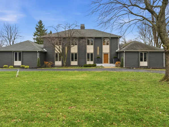 9025 Kirkham Ct, Indianapolis, IN 46260