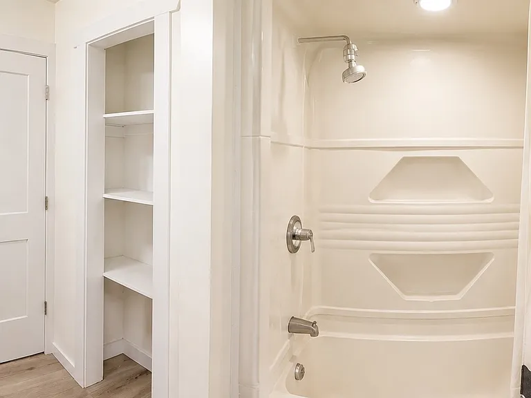 212 Hawkins Rd — Photo 15